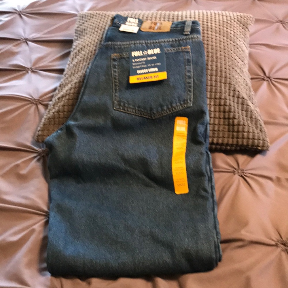 Mens Full Blue 5 pocket, fleece lined jeans. New with tags.